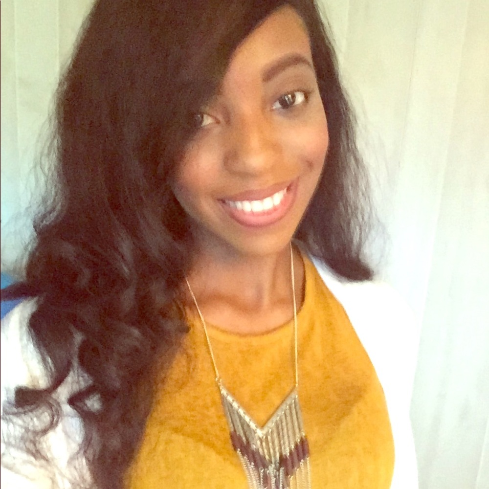 Meet your Posher, Jasmine